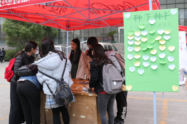 1495440447284533.png 1-1F323152323218.png