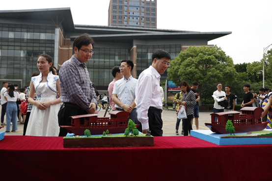 1526882523104291.png image.png